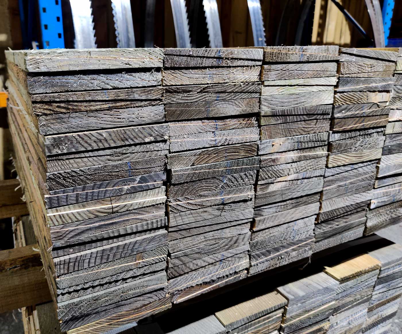 Naturally Treated Softwood Feather Edge Fencing Boards - Larch/Douglas Fir or Cedar