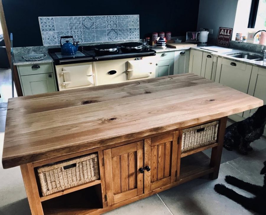 
                      
                        Kiln Dried Oak Shelves/Boards (Over 500mm Wide)
                      
                    