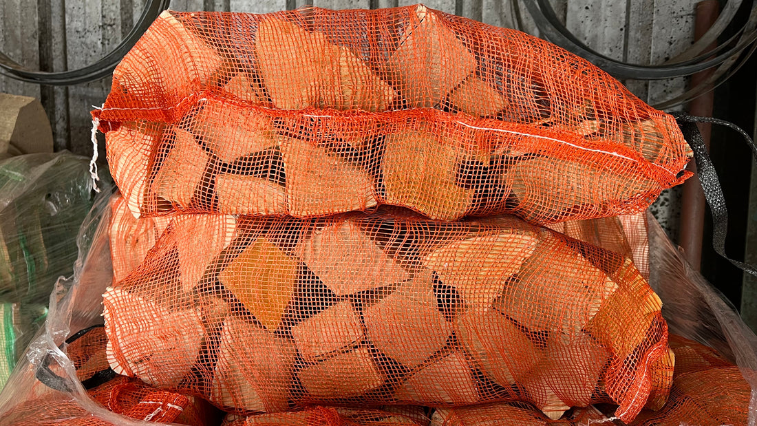 
                      
                        Hardwood Kiln-Dried Seasoned Firewood/Logs - Pembrokeshire/Local Deliveries
                      
                    