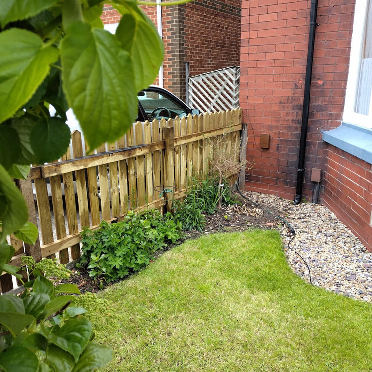 Treated Softwood Picket Garden Fencing Pales